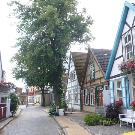 Kuschelecke, 100M Zum Alten Strom Rostock Exterior foto